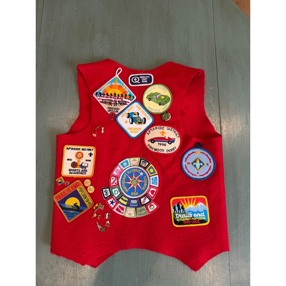 Vintage Boy Scouts BSA Red Felt Patch Vest Northeast Illinois Council 1990s NEIC